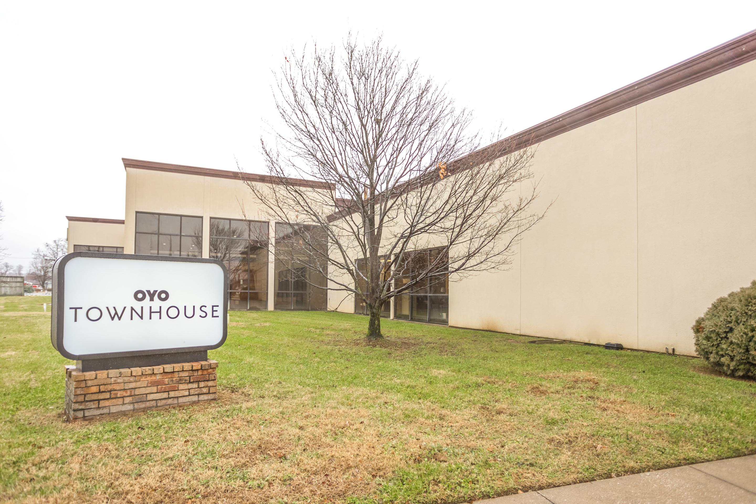 ホテル Oyo Townhouse Owensboro West エクステリア 写真