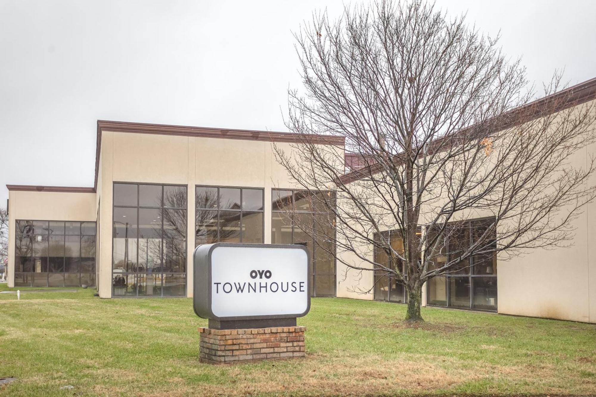 ホテル Oyo Townhouse Owensboro West エクステリア 写真